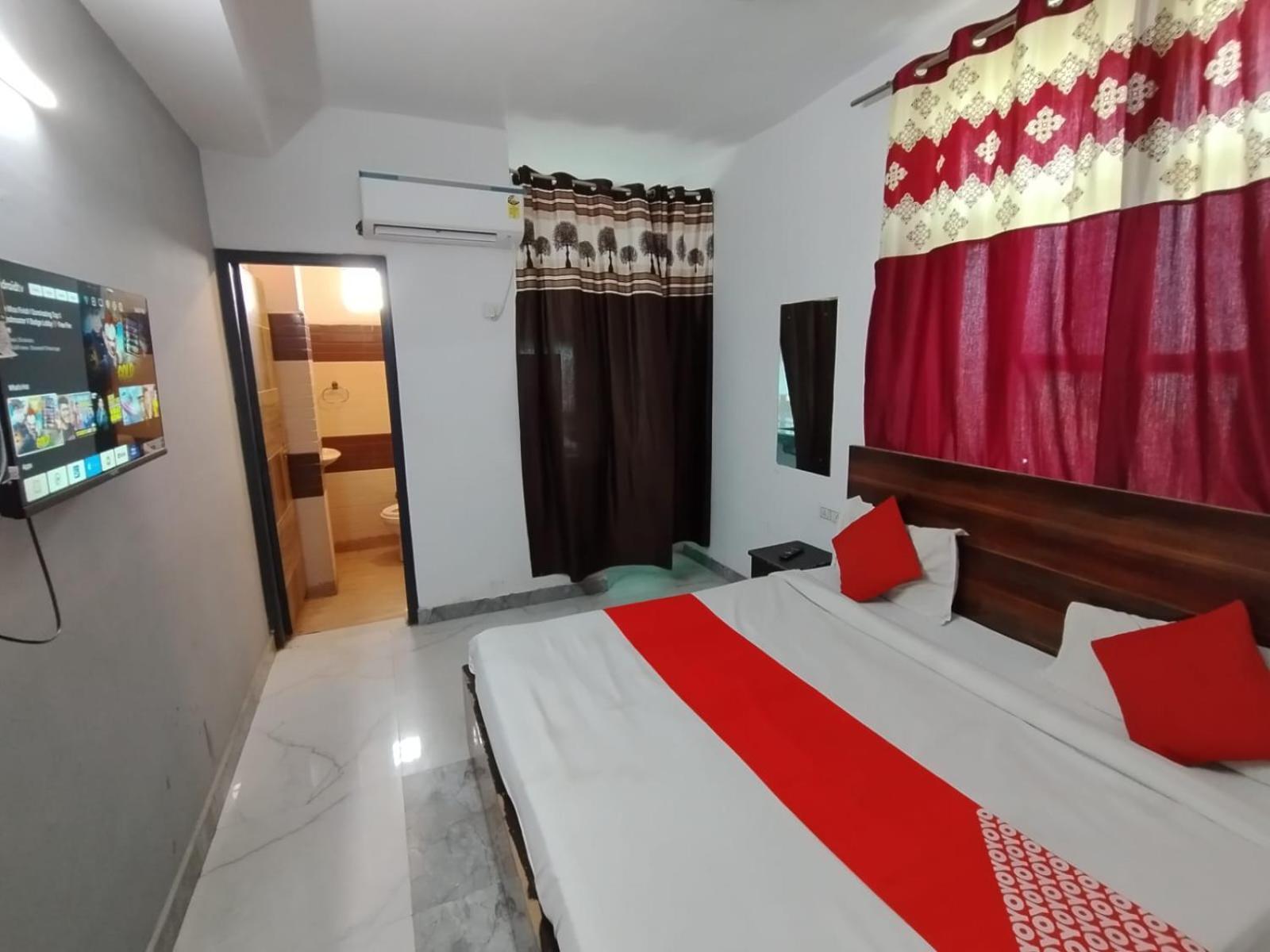New Signature Village New Delhi Exteriör bild